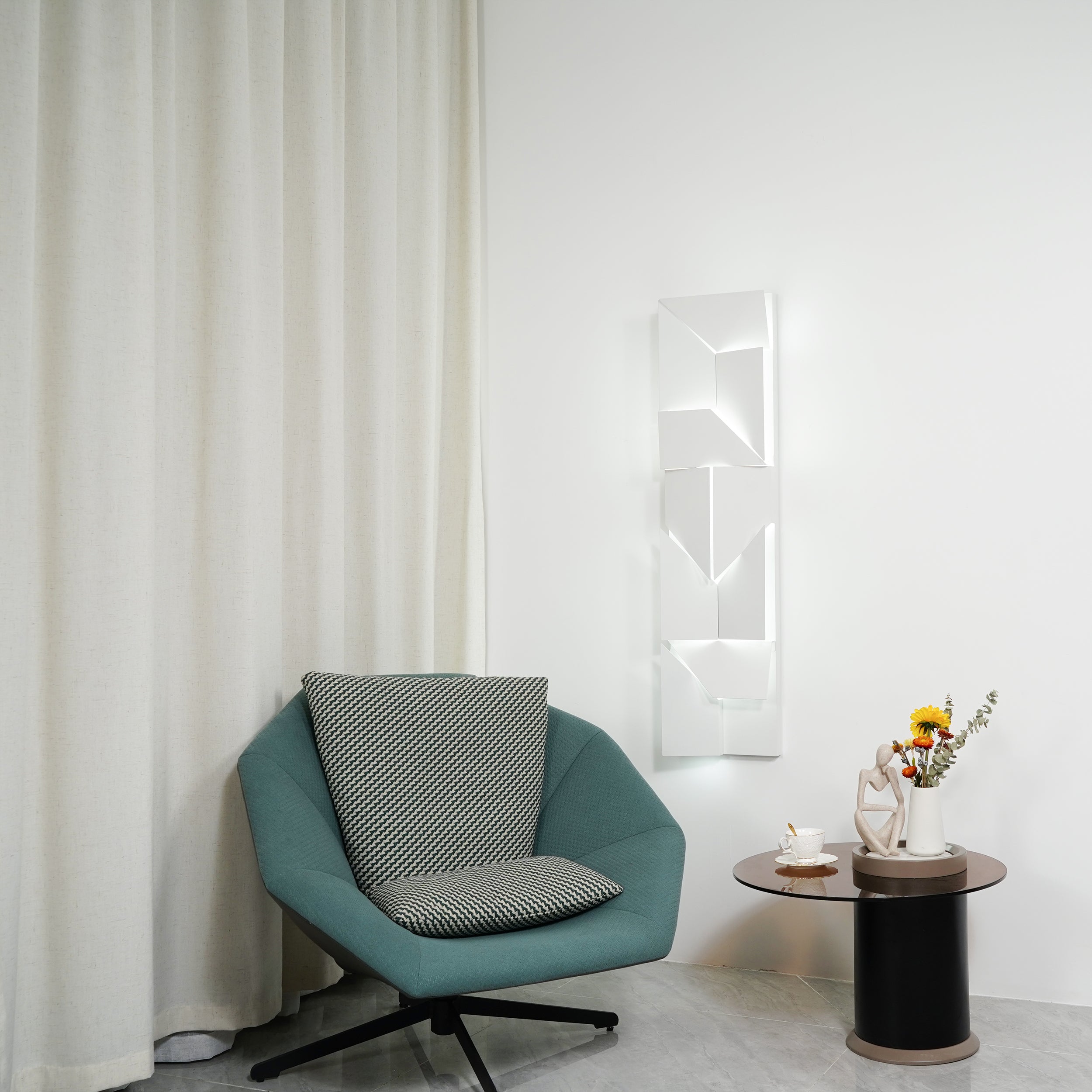 Shadows Grand Sconce