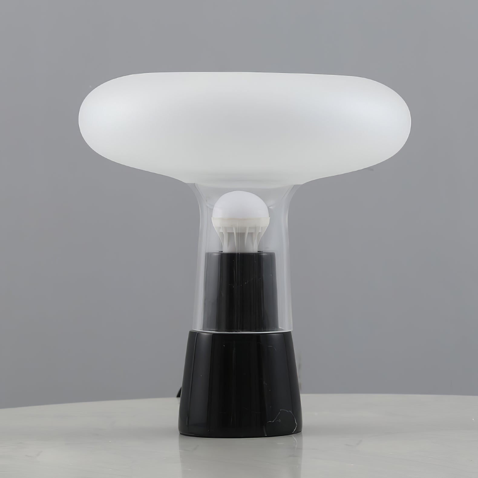 ジェローム テーブルランプ