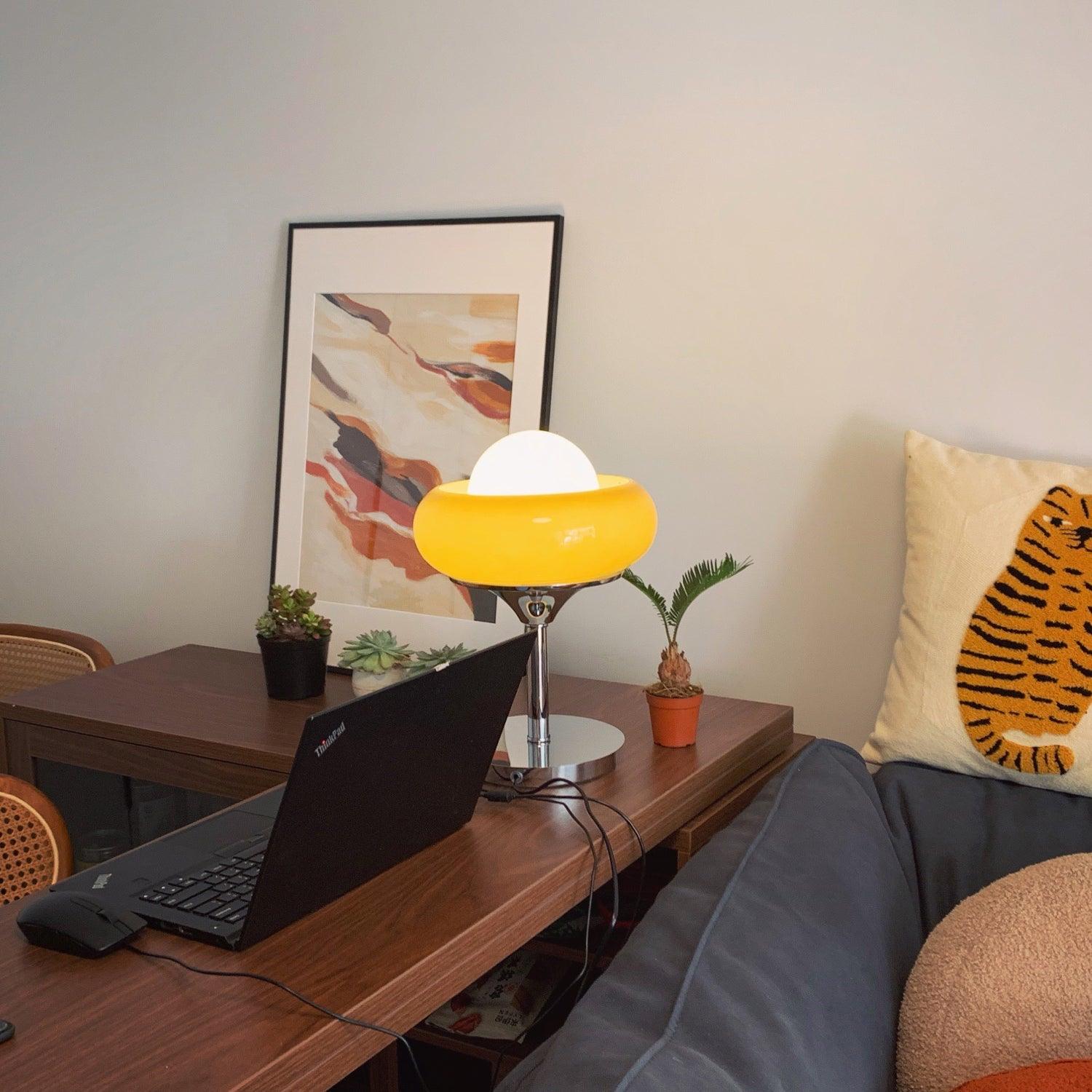 ハーベイ テーブルランプ