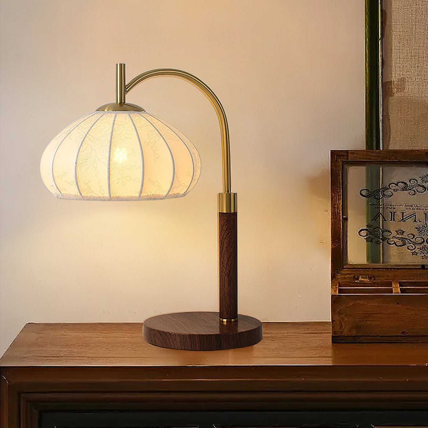 ヴィンテージファブリックウッドテーブルランプ