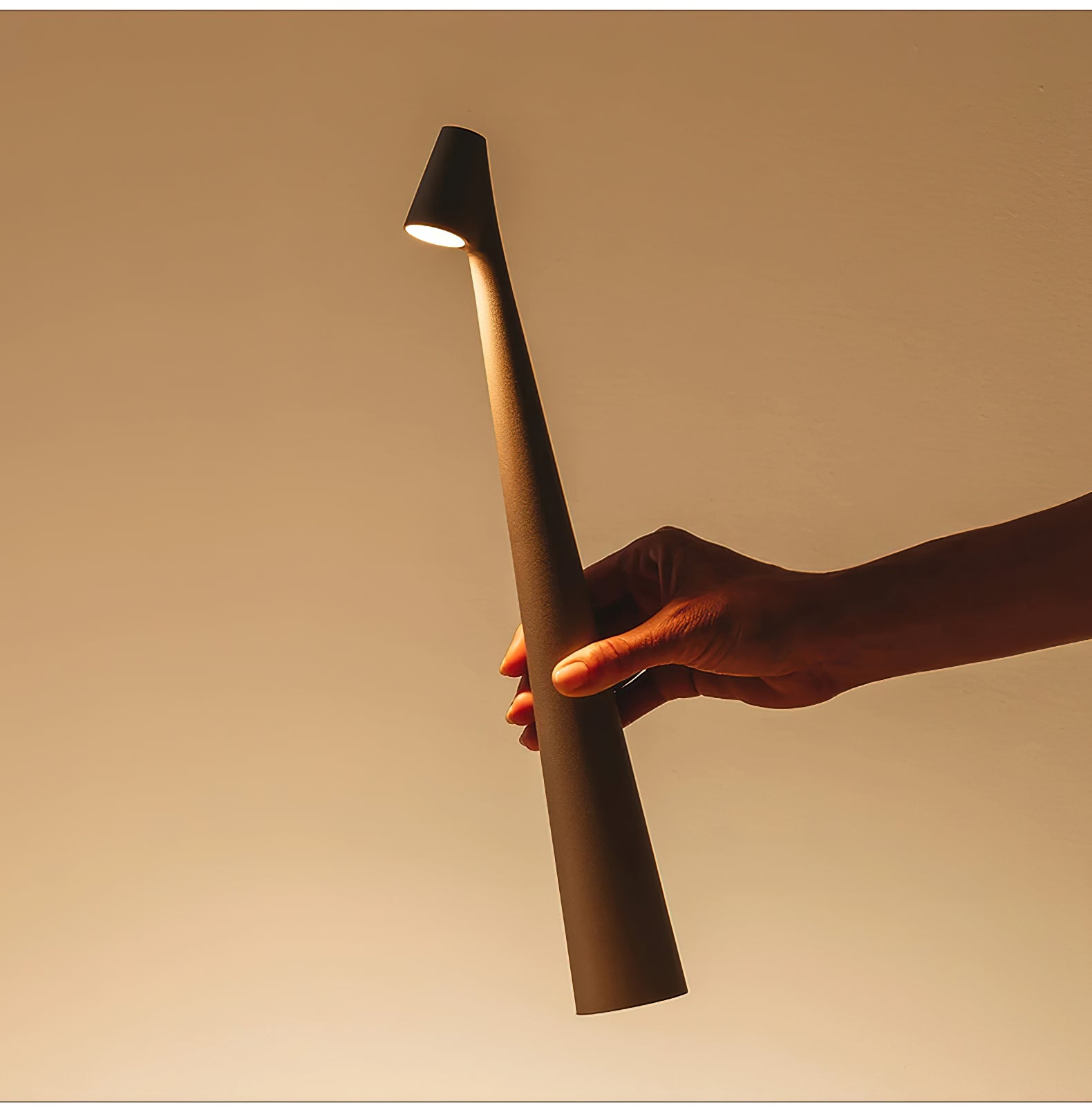 アフリカ ポータブル テーブル ランプ