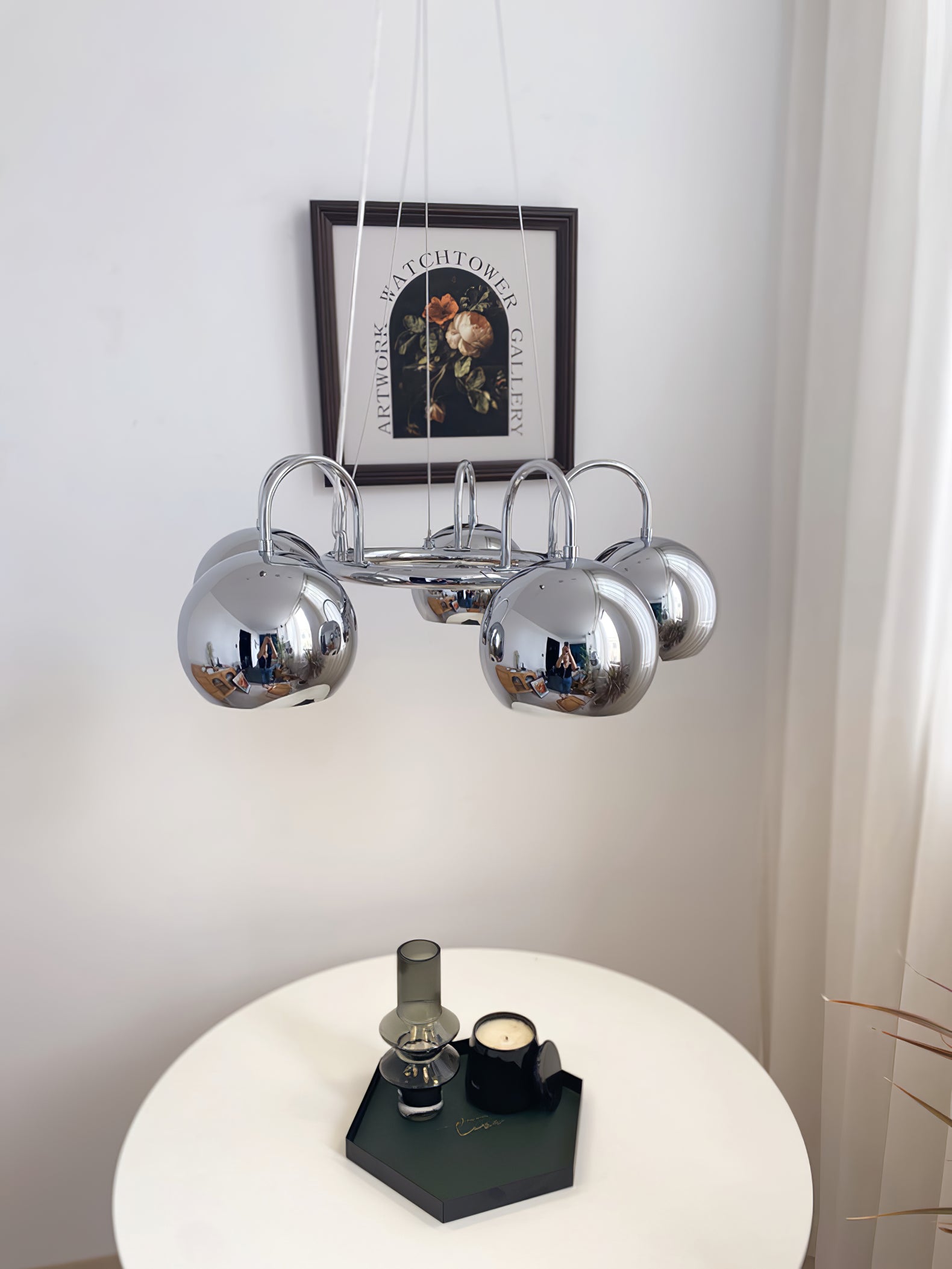 目玉シャンデリア