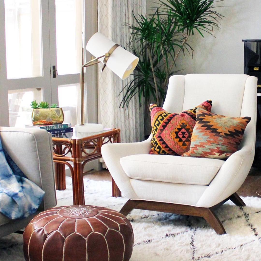 ヤスミン テーブルランプ