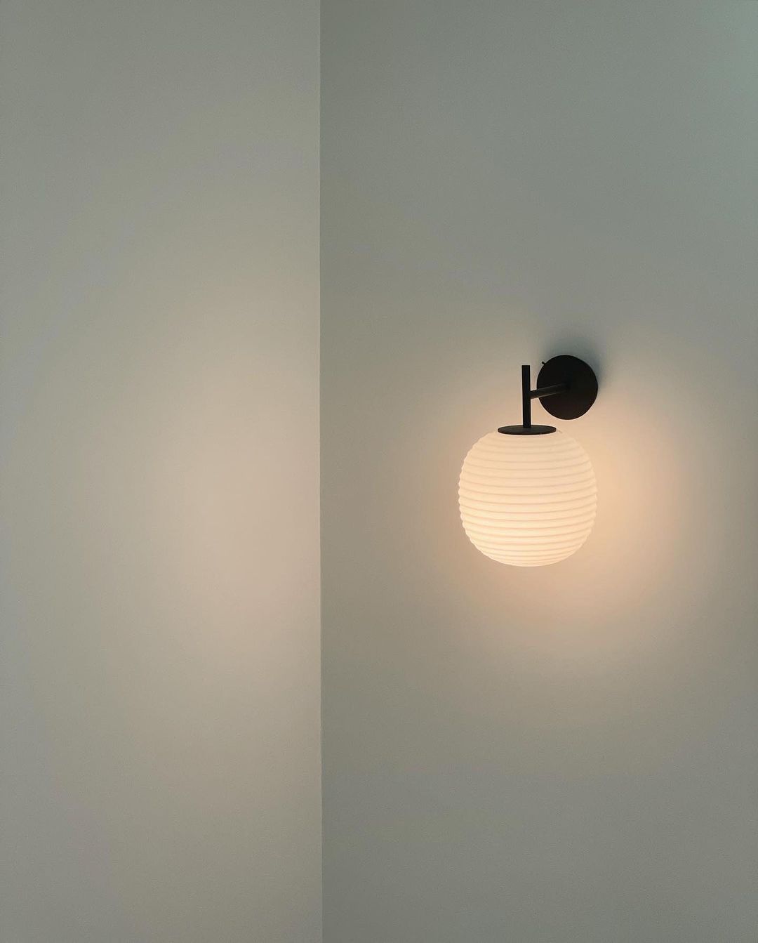 Lantern Wall Lamp