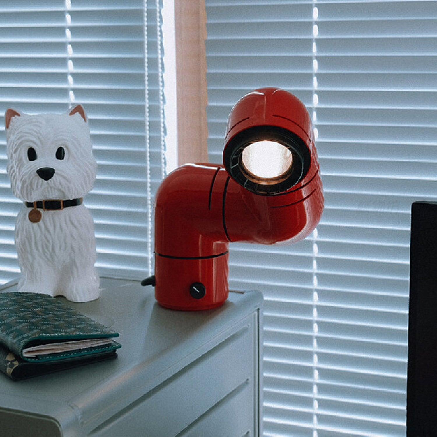 タトゥ テーブルランプ