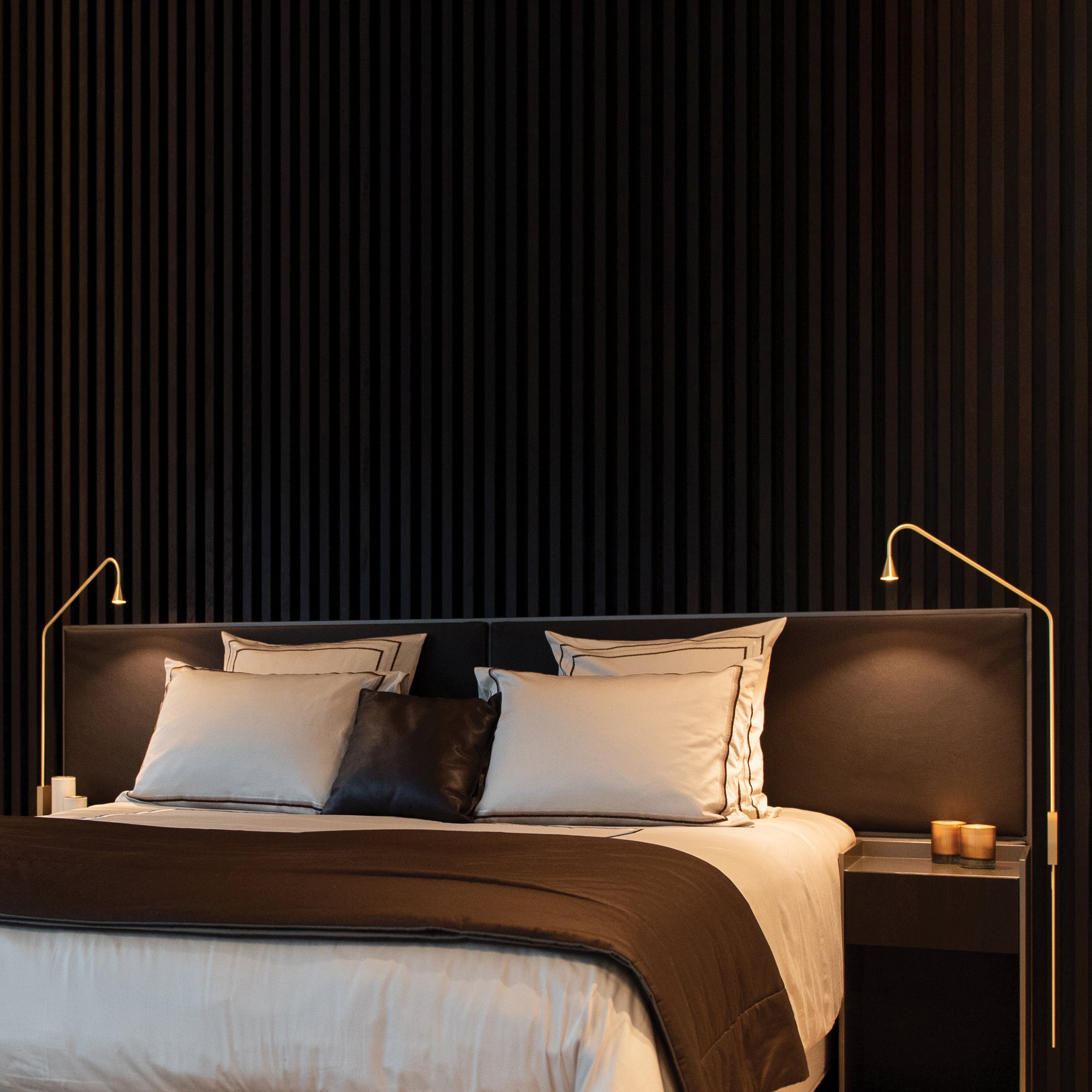 Pureform ウォールランプ