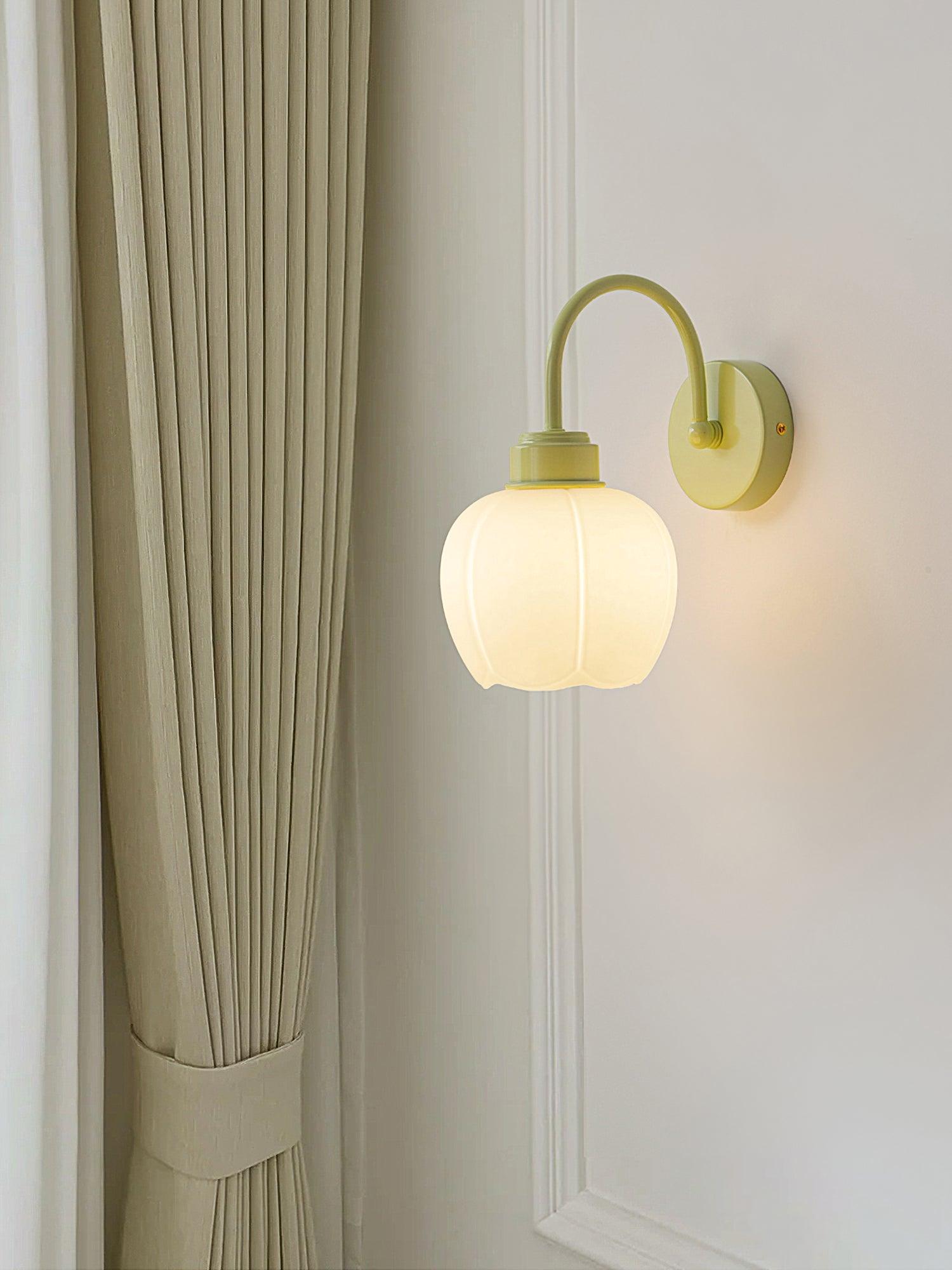 魅惑的なフラワーウォールライト