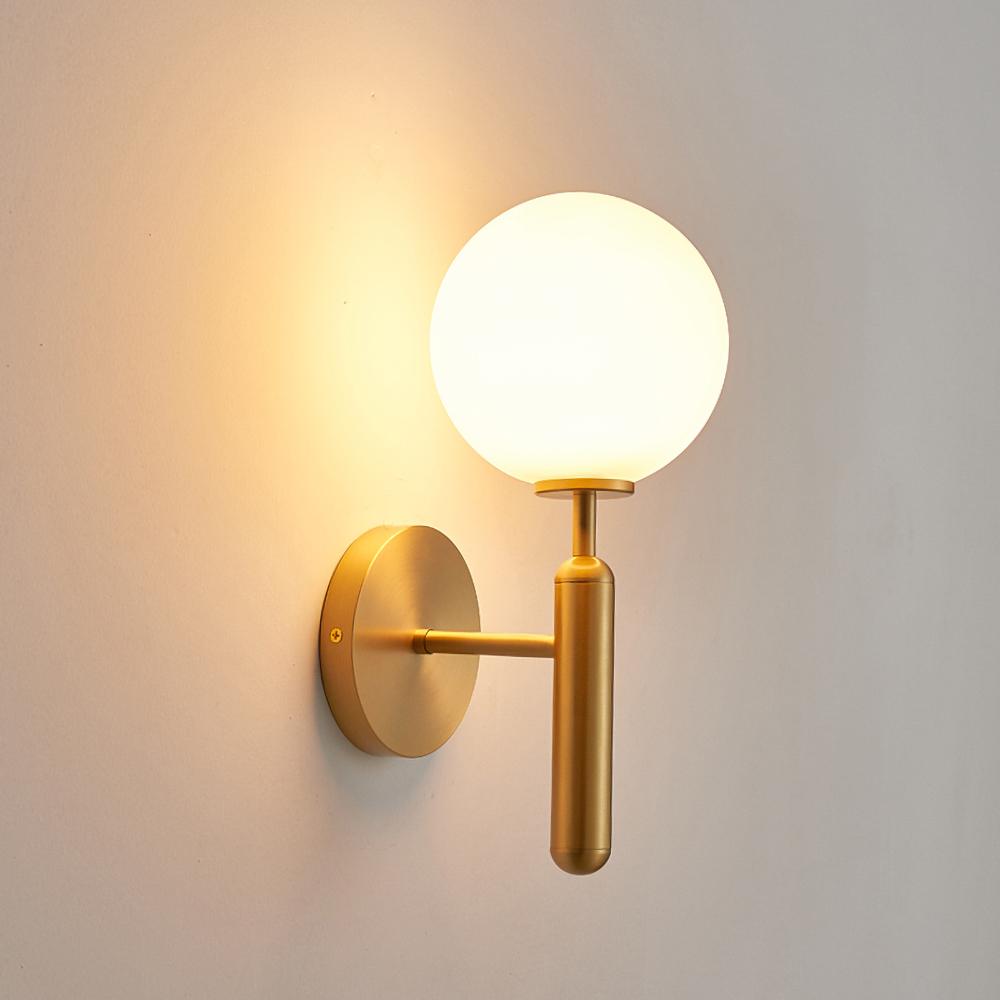 Miira Wall Light