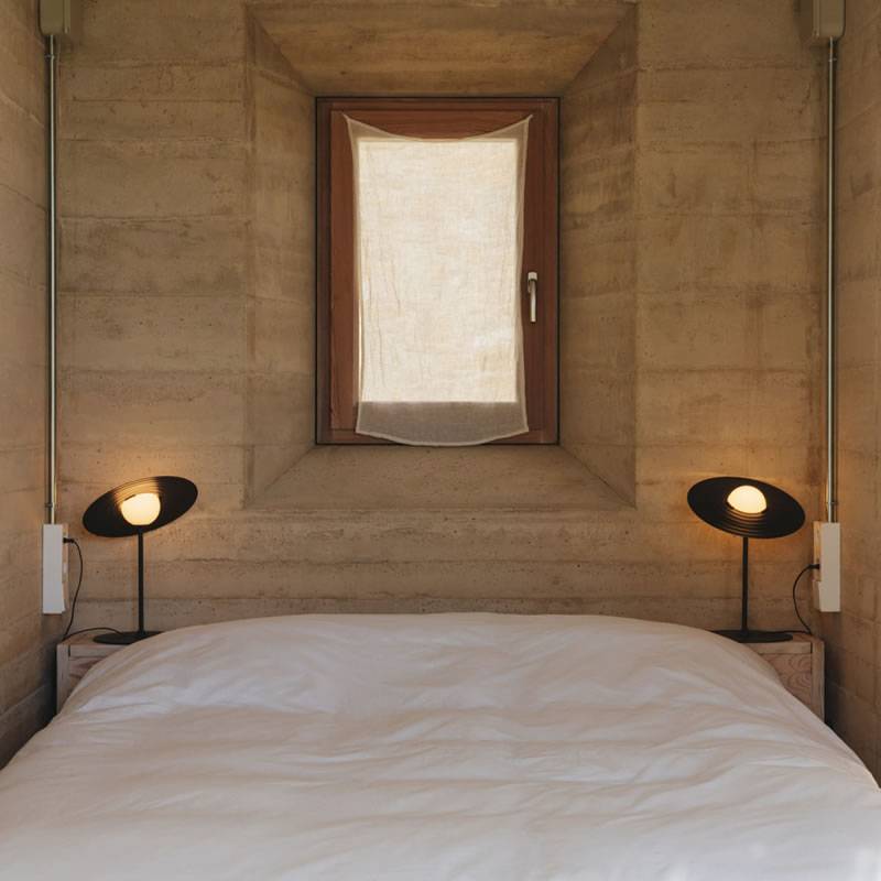 シンフォニー テーブルランプ