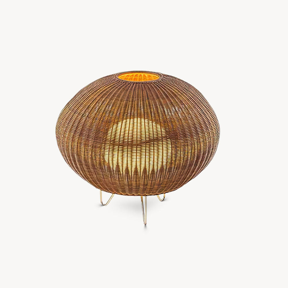 Garota Table Lamp