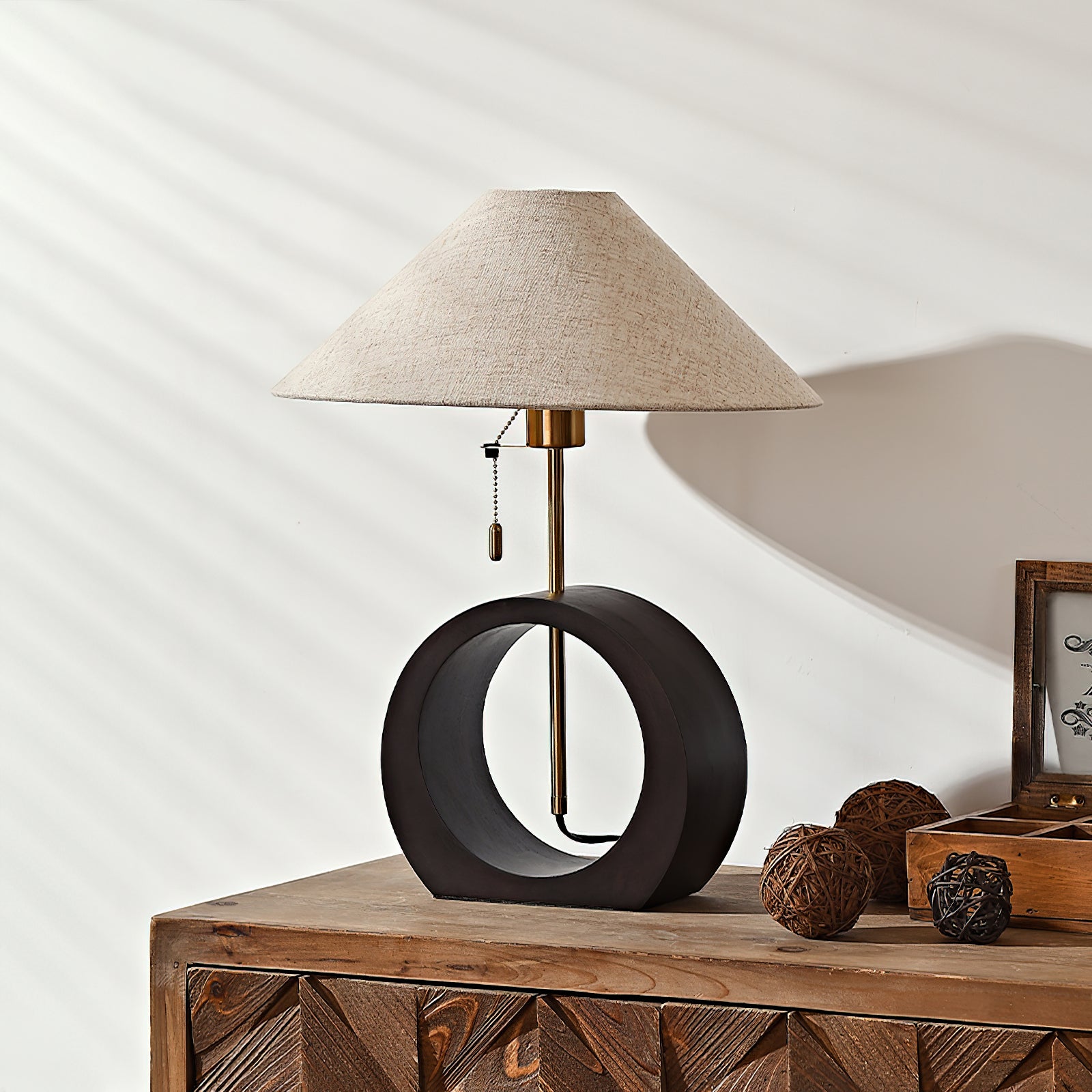 ニルス テーブルランプ