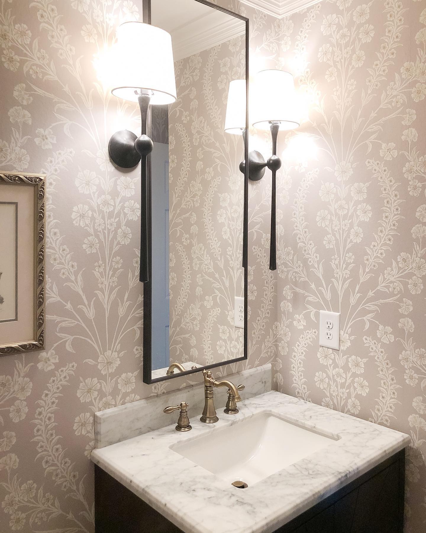 ダグニーウォールライト