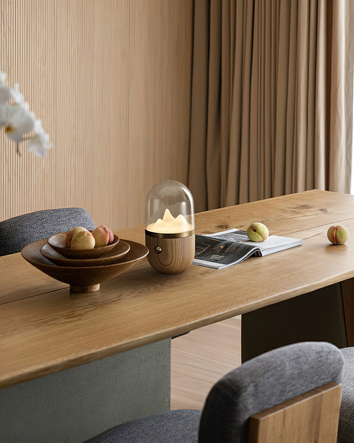 マウンテン ピーク ナイト テーブル ランプ