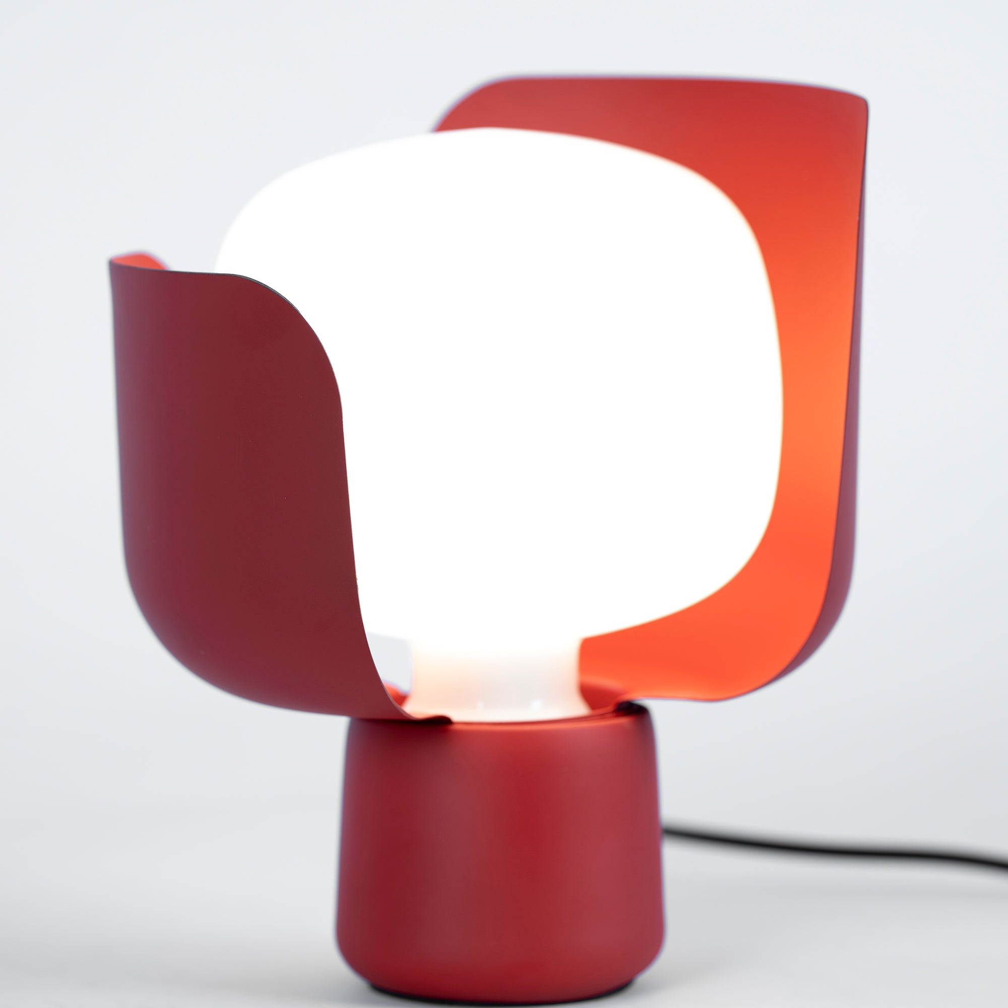 Blom Table Lamp