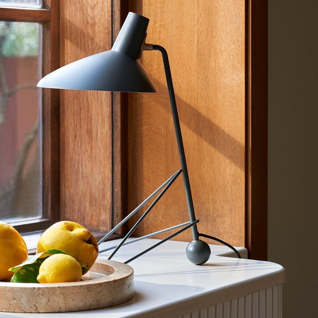 ダックビル メタル テーブルランプ