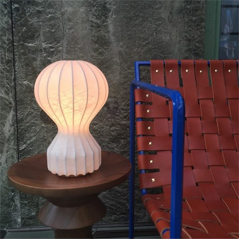 Gatto テーブルランプ