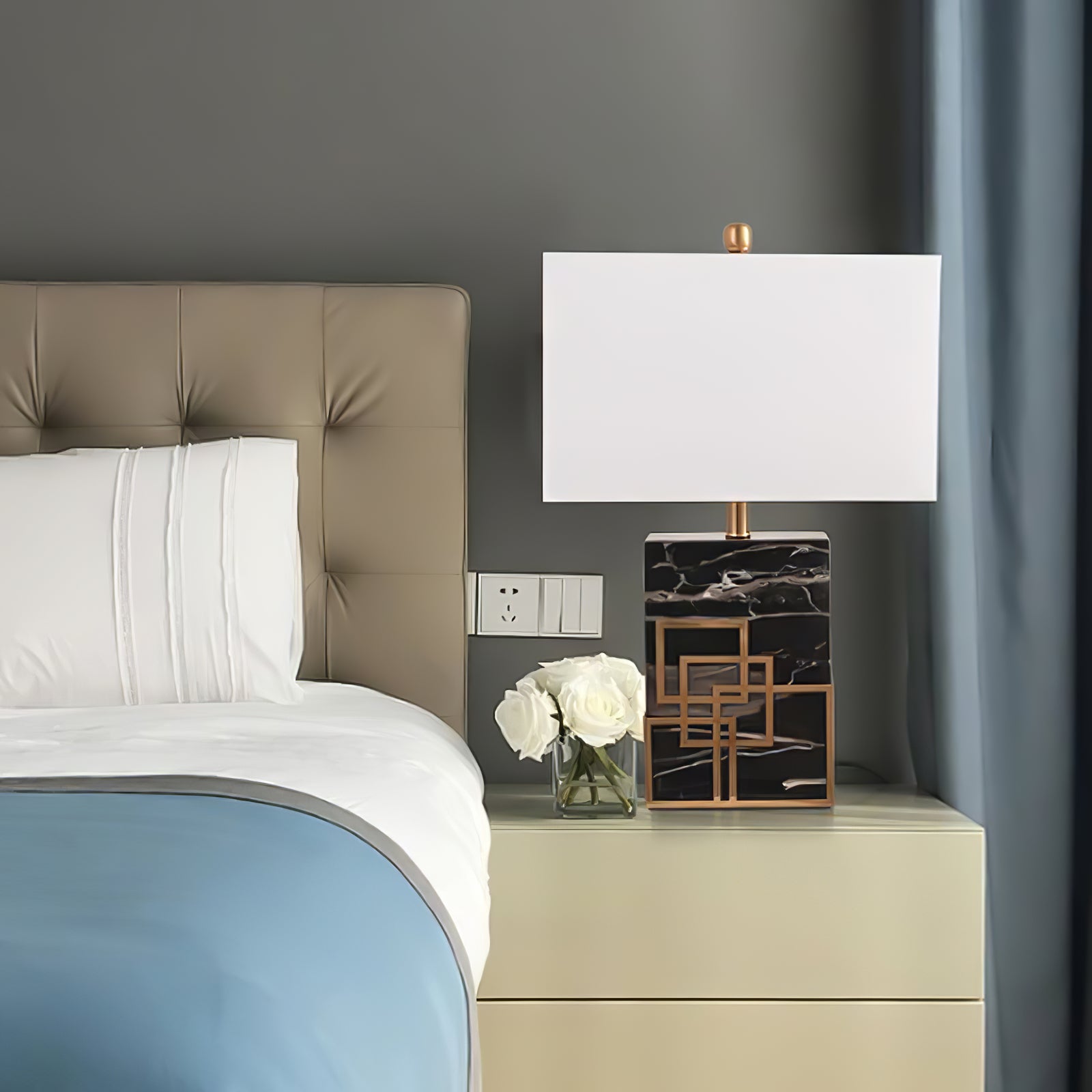 ロイデン テーブルランプ