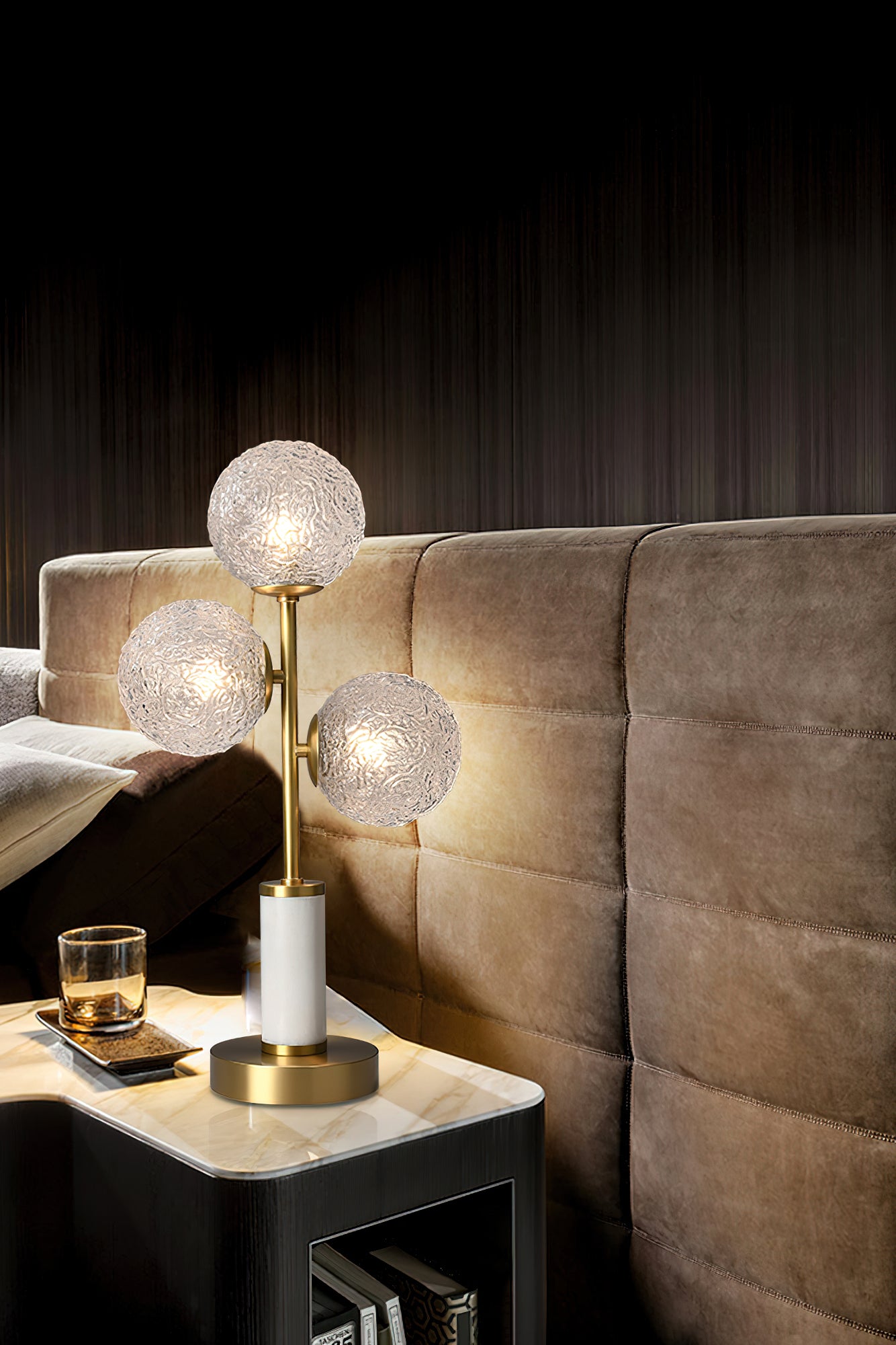 3つのヘッドガラスボールテーブルランプ