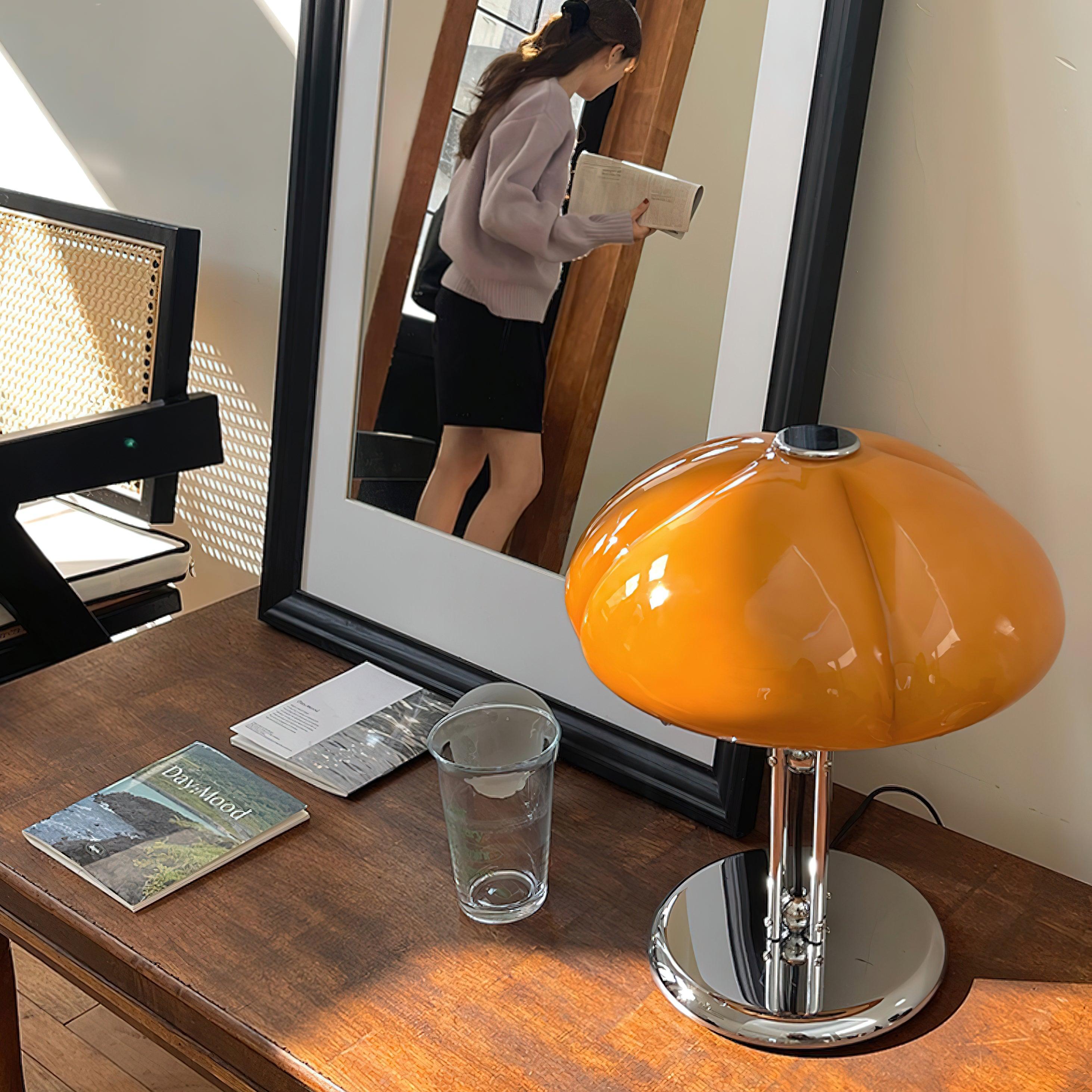 カシアン テーブルランプ