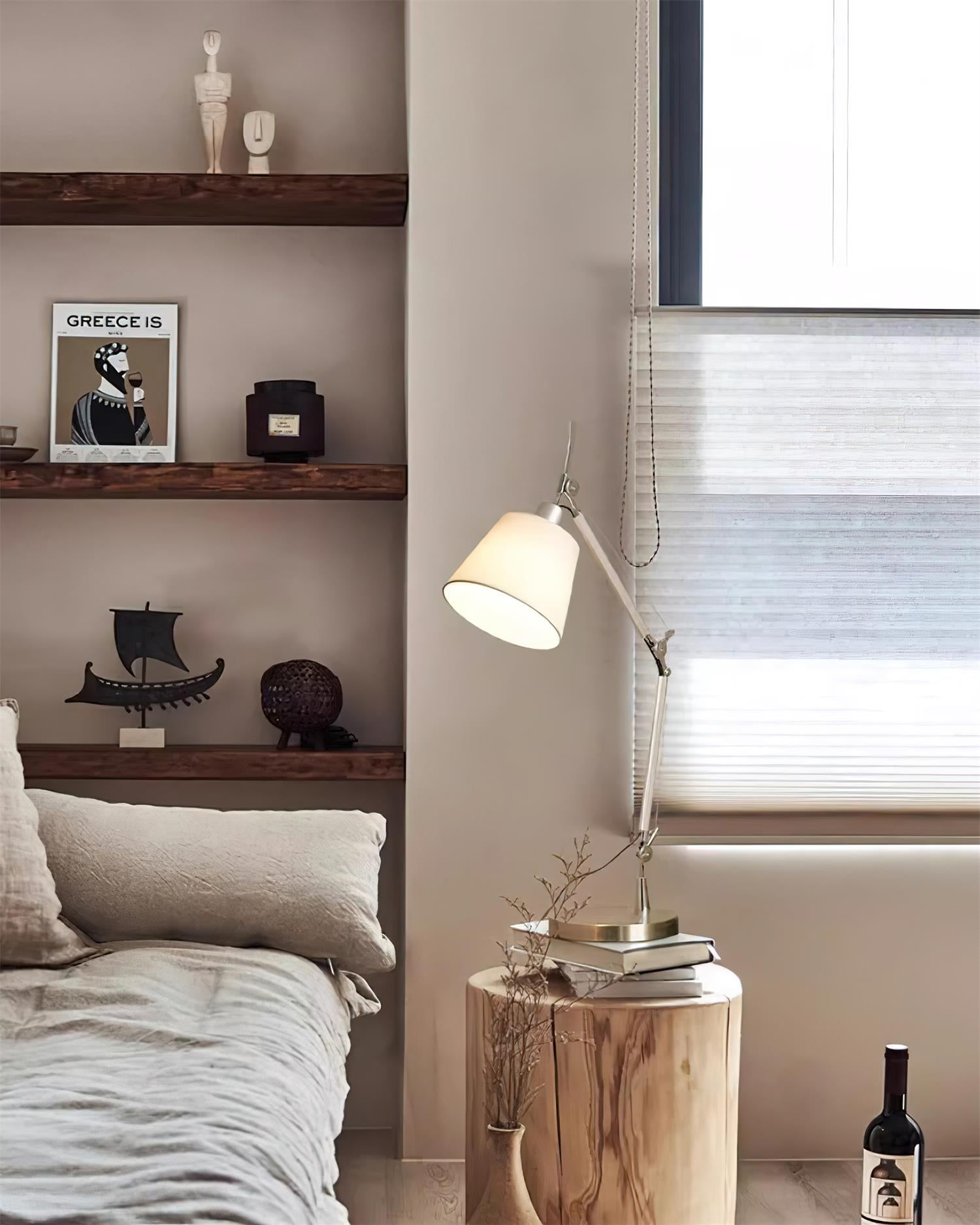 モダンなカワテーブルランプ