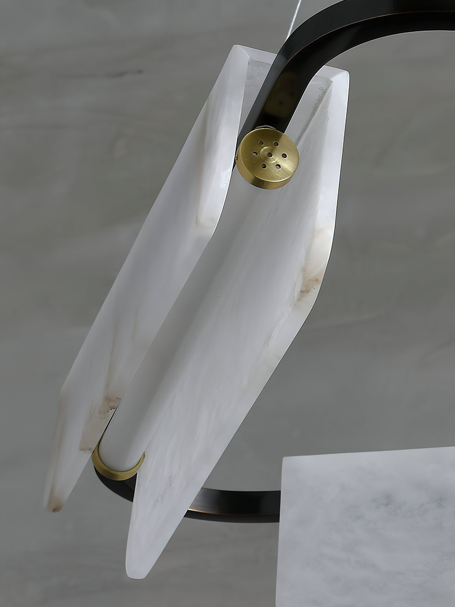 デリア アラバスター シャンデリア