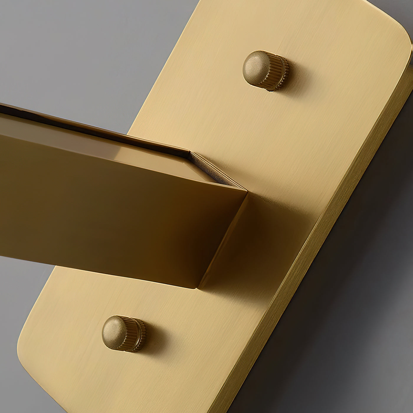 ナイマ ウォールライト