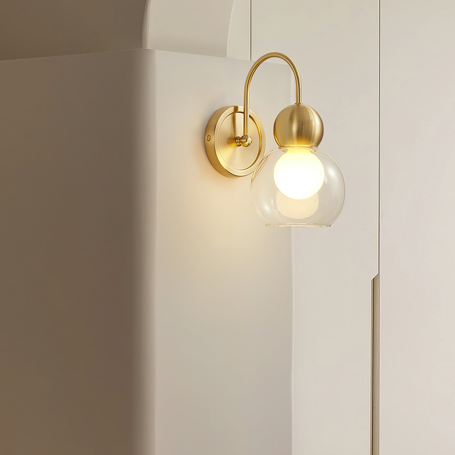 Larkson Wall Light