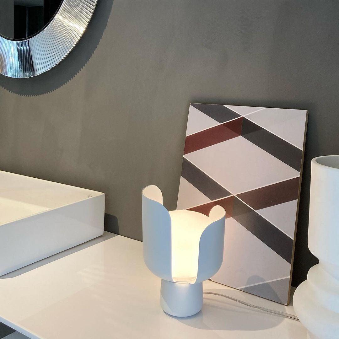 Blom Table Lamp