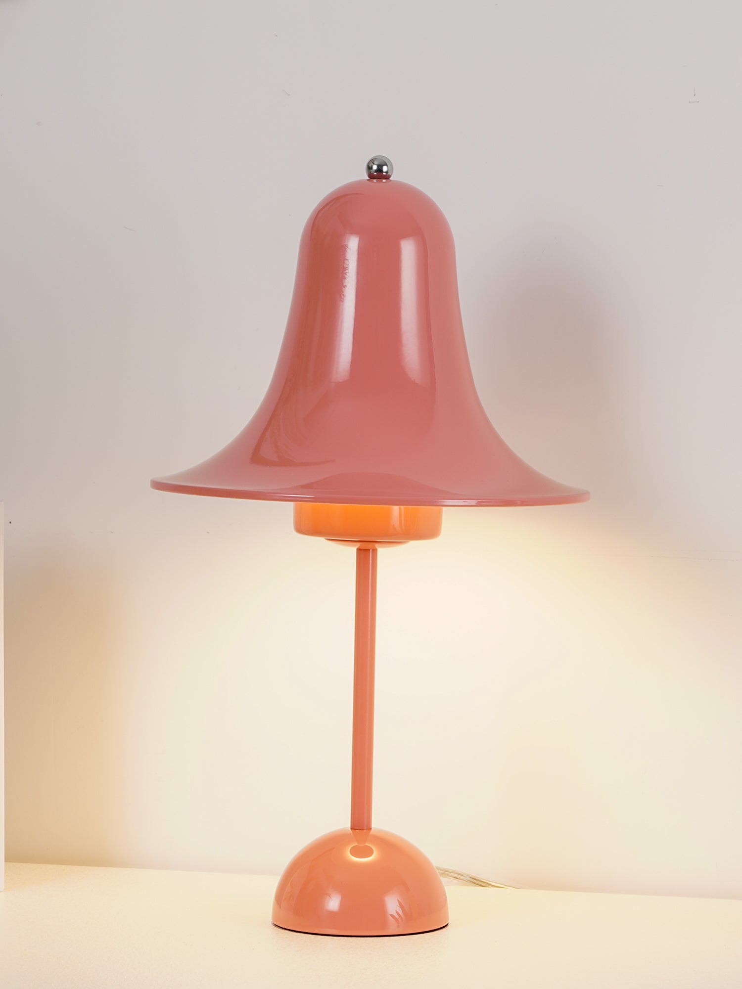 Pantop Table Lamp