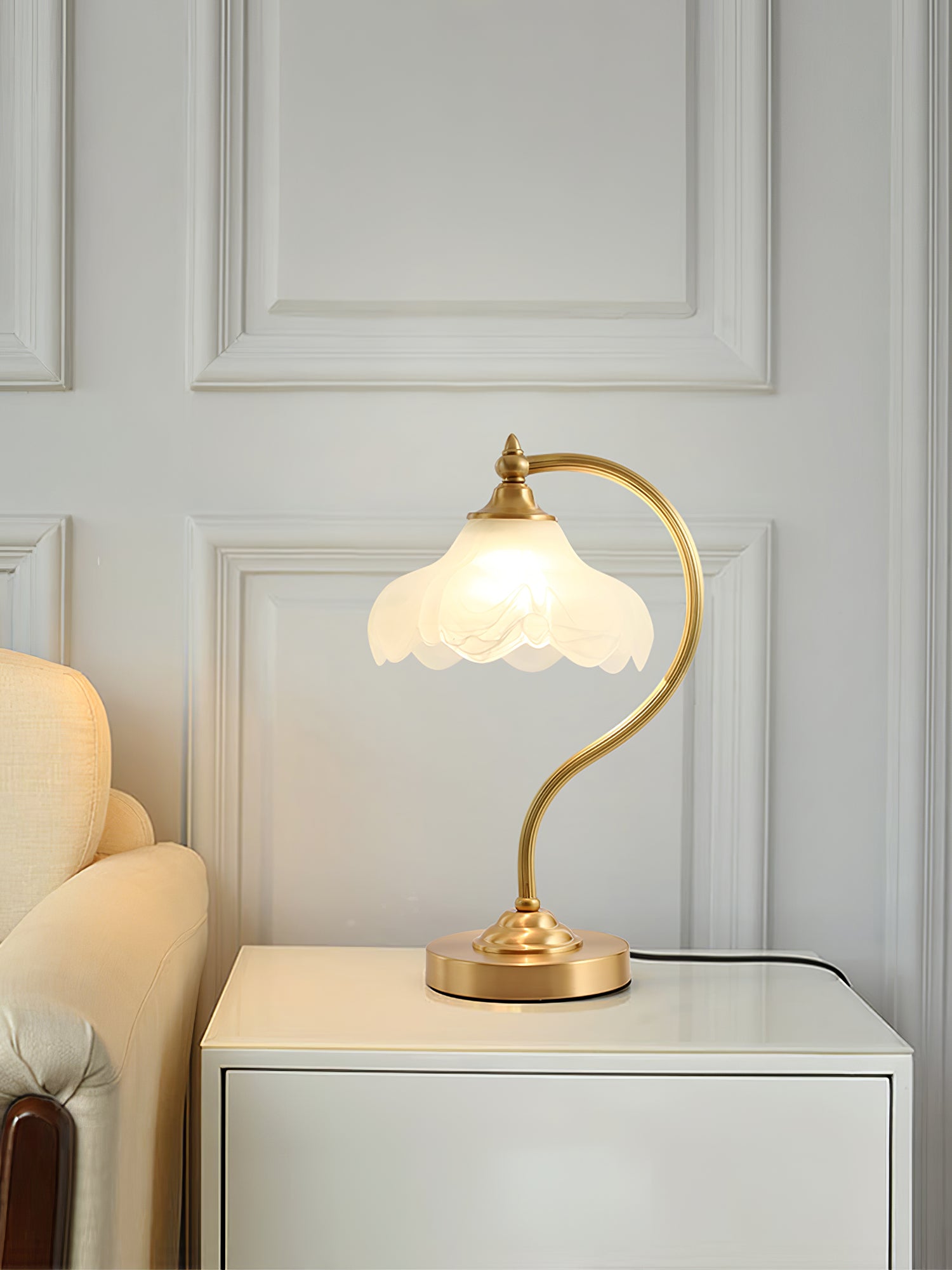 マグノリアフラワーテーブルランプ