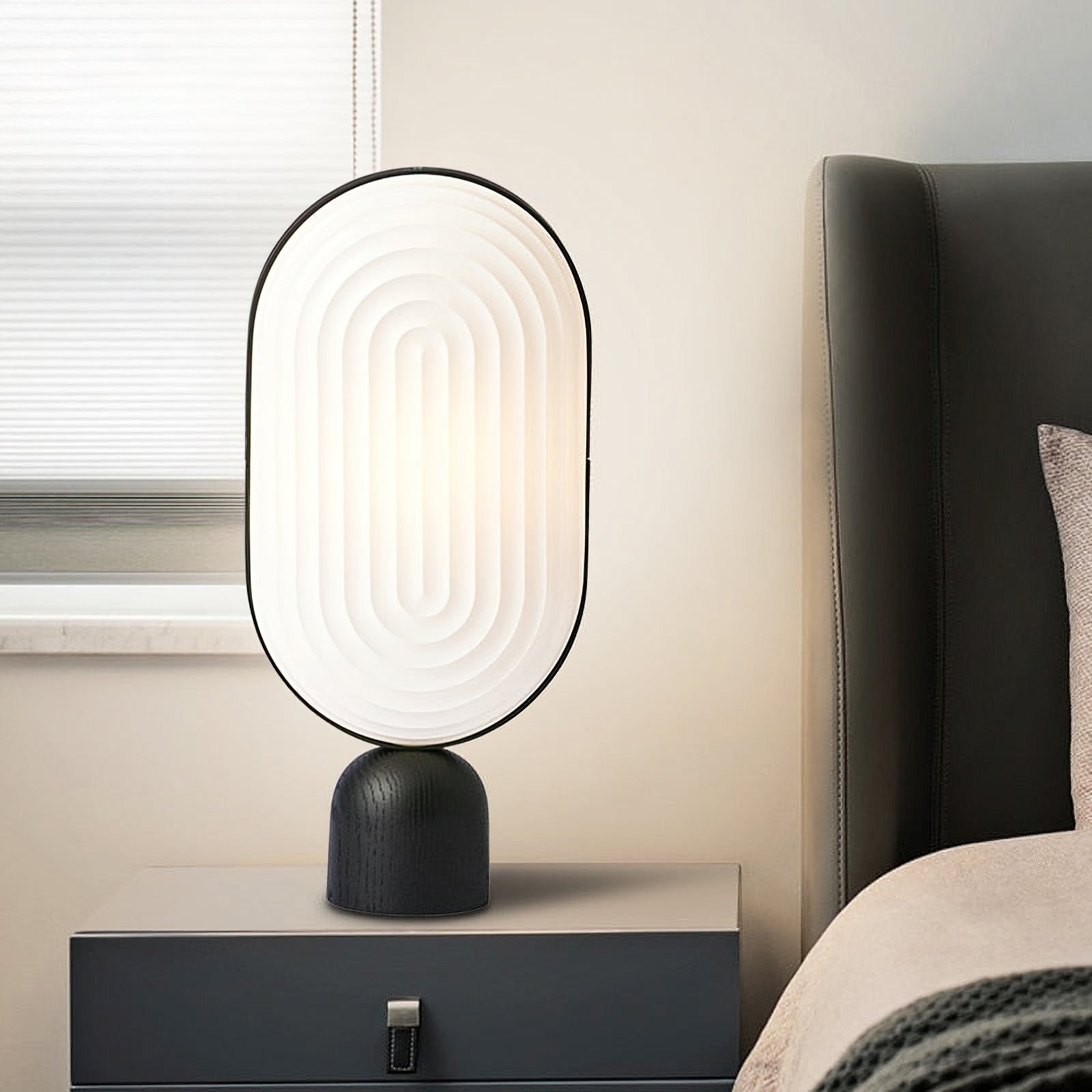 アークテーブルランプ