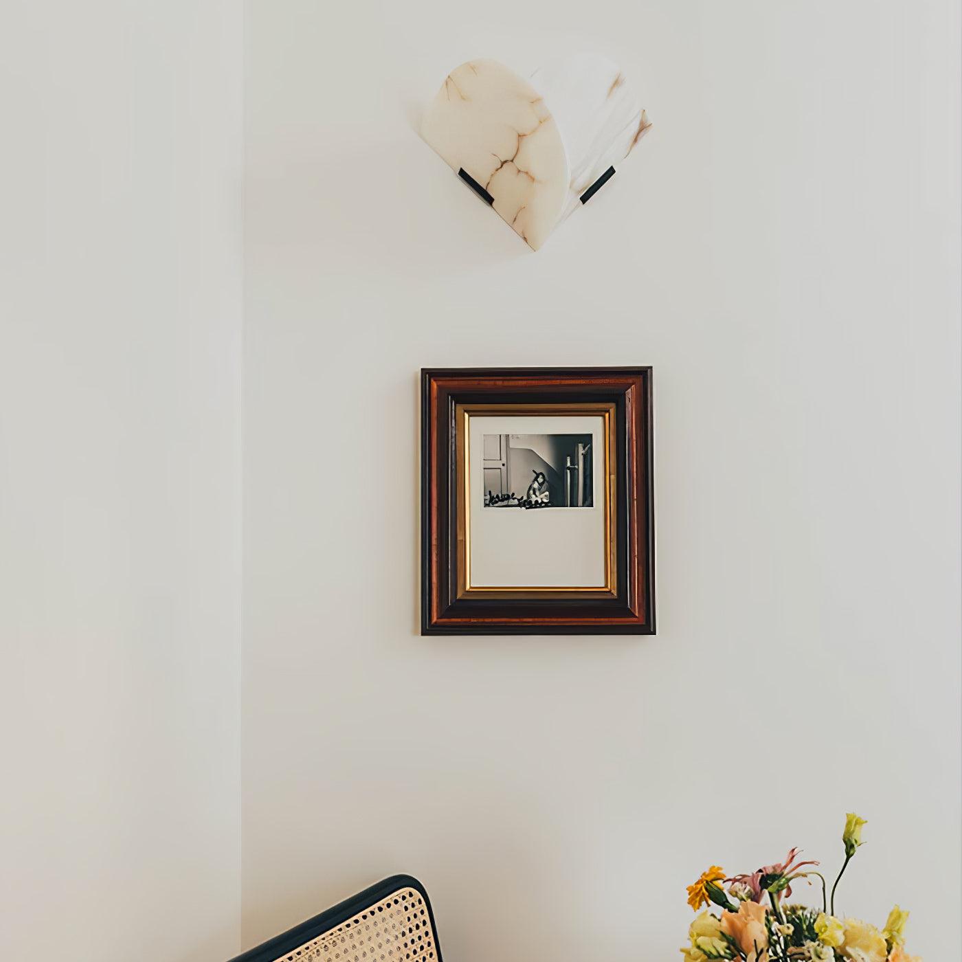 フライギャビーウォールランプ