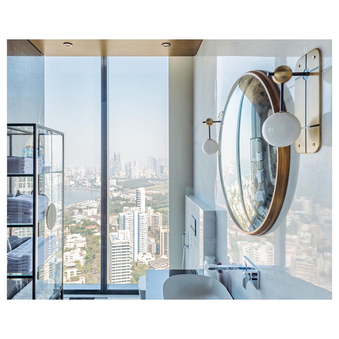 リフトウォールランプ