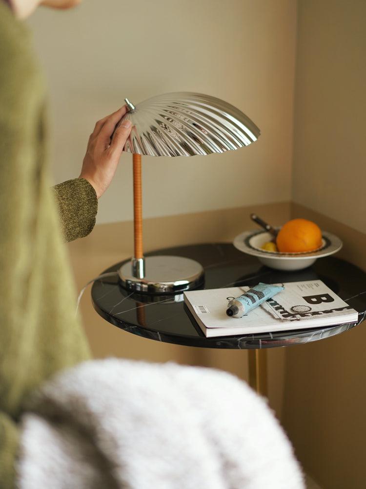 真鍮シェルテーブルランプ