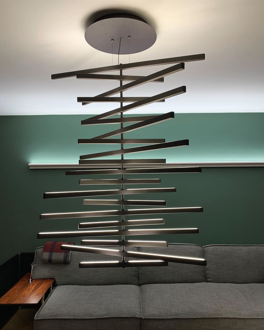 ピアノキー ブラックシャンデリア