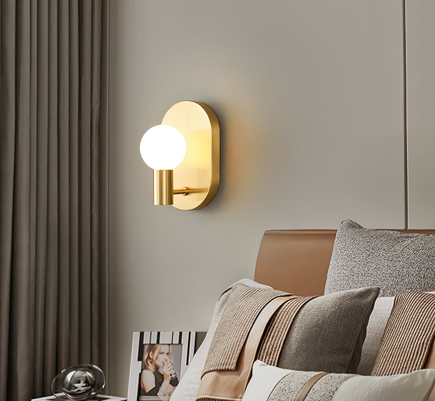 Safavieh Wall Light