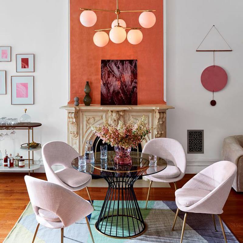 球体とステムのシャンデリア