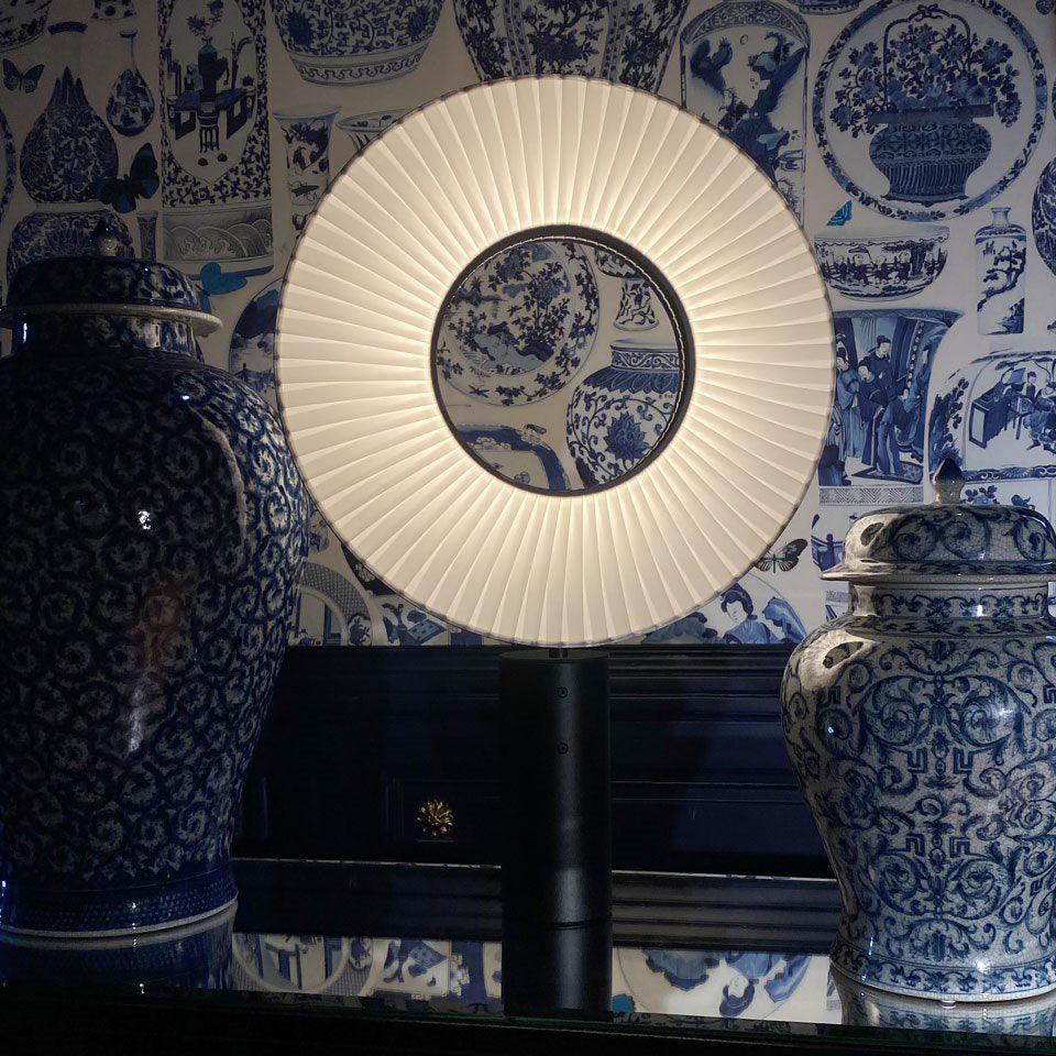 アイリステーブルランプ