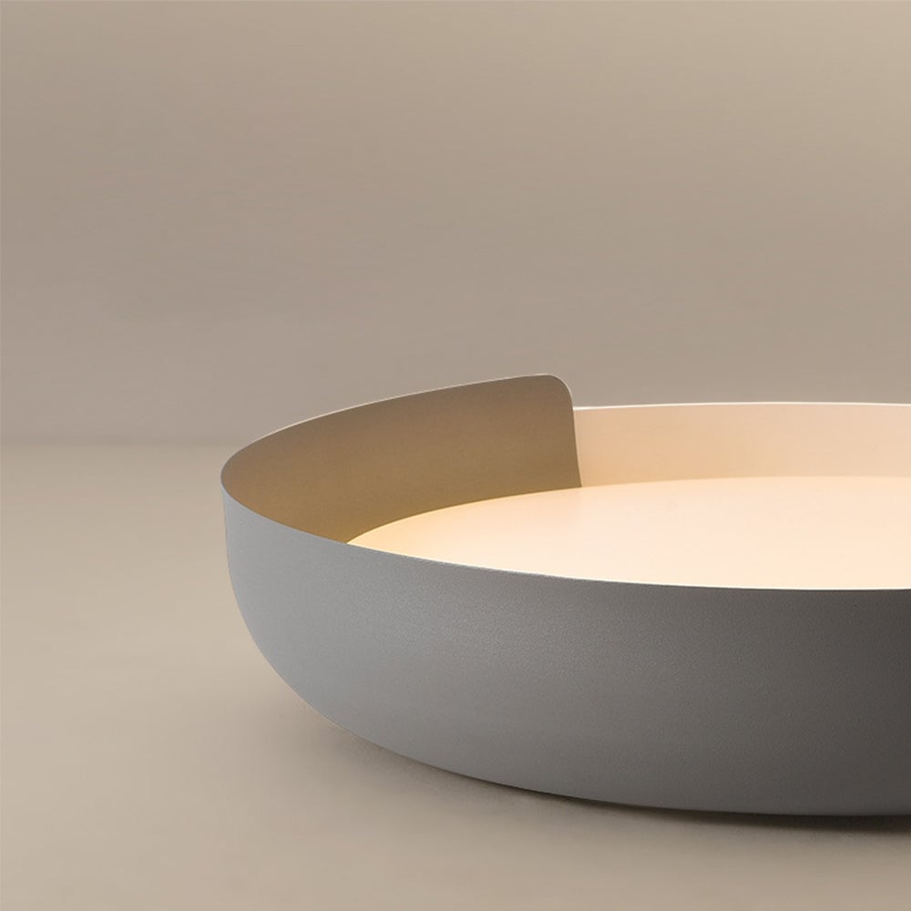 シンプルな寝室の天井照明