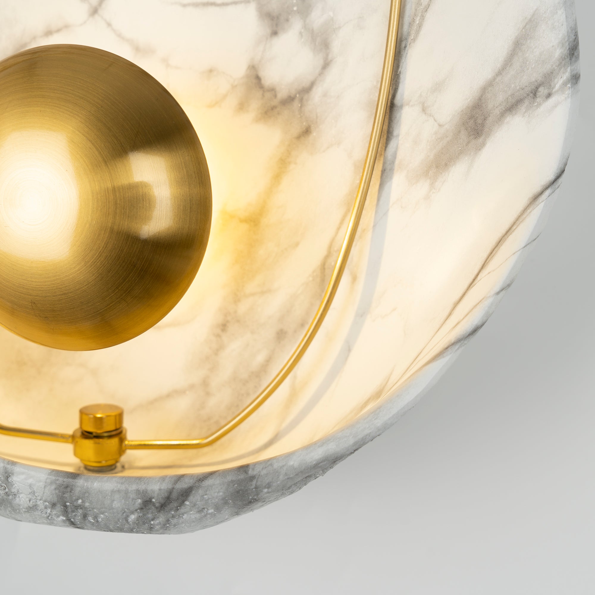 Pearl Wall Lamp