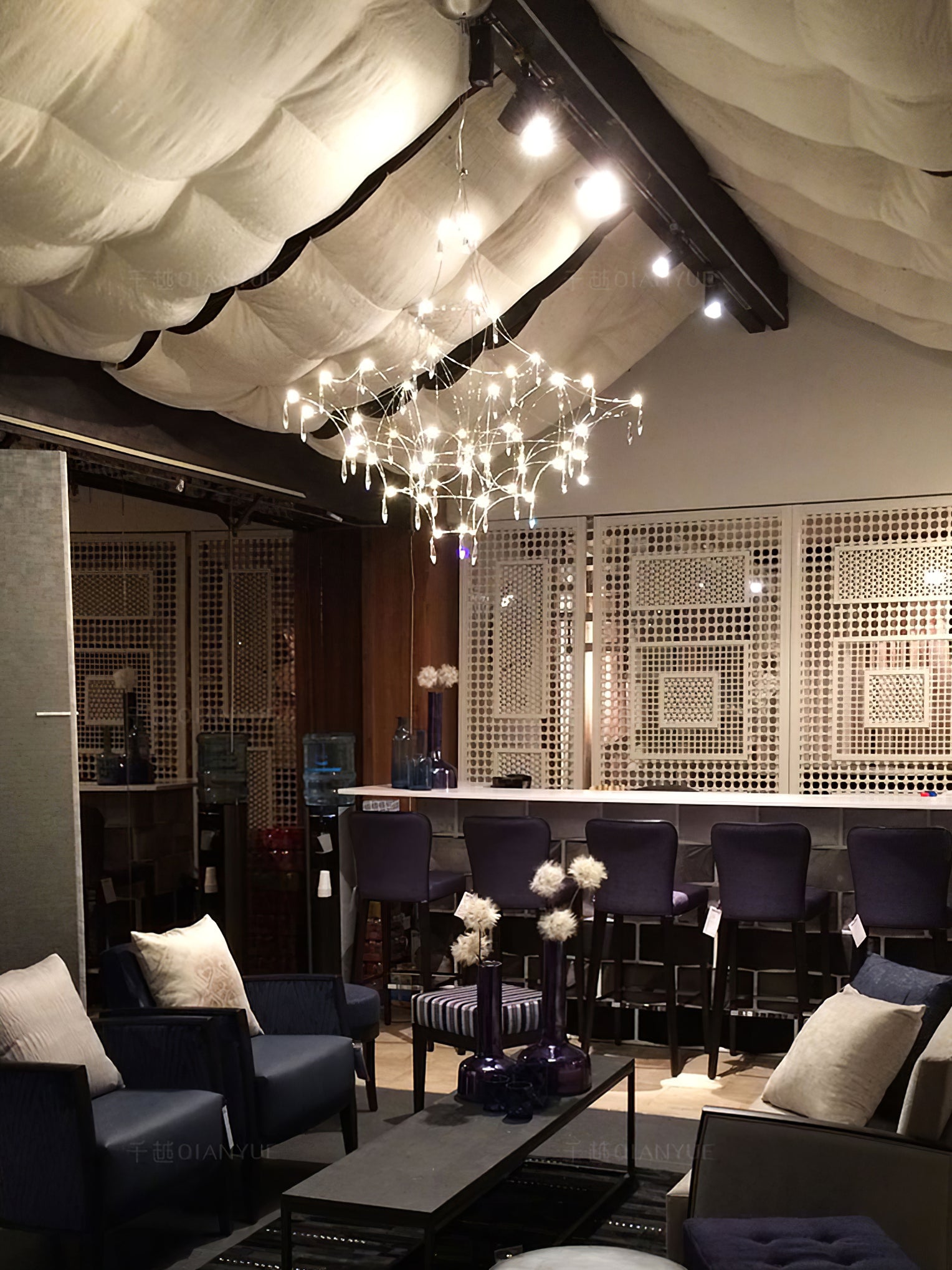 ミラ・シャンデリア