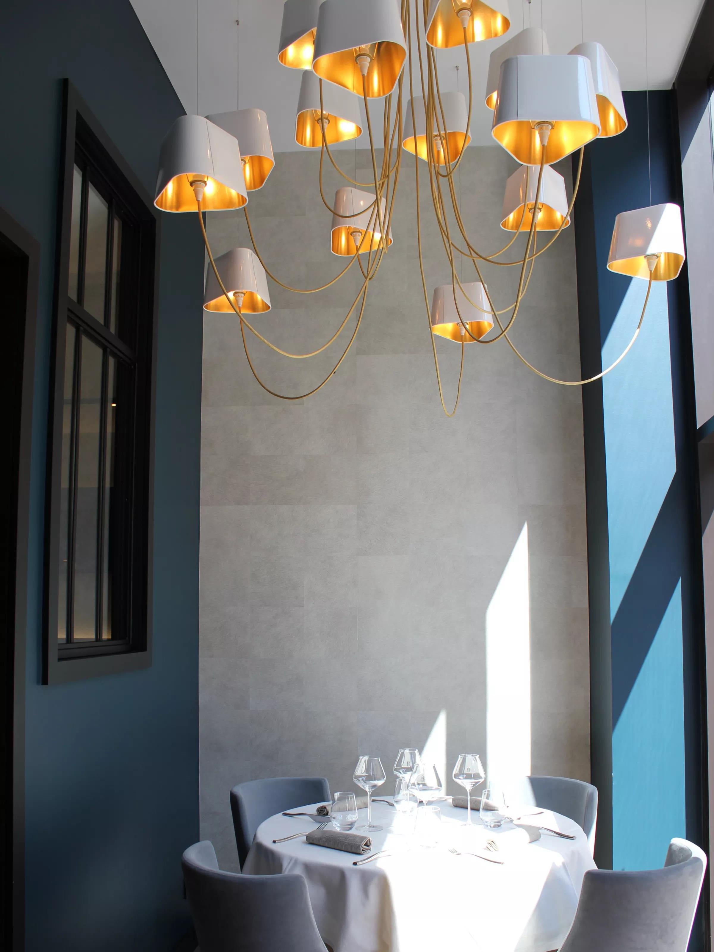 装飾要素シャンデリア