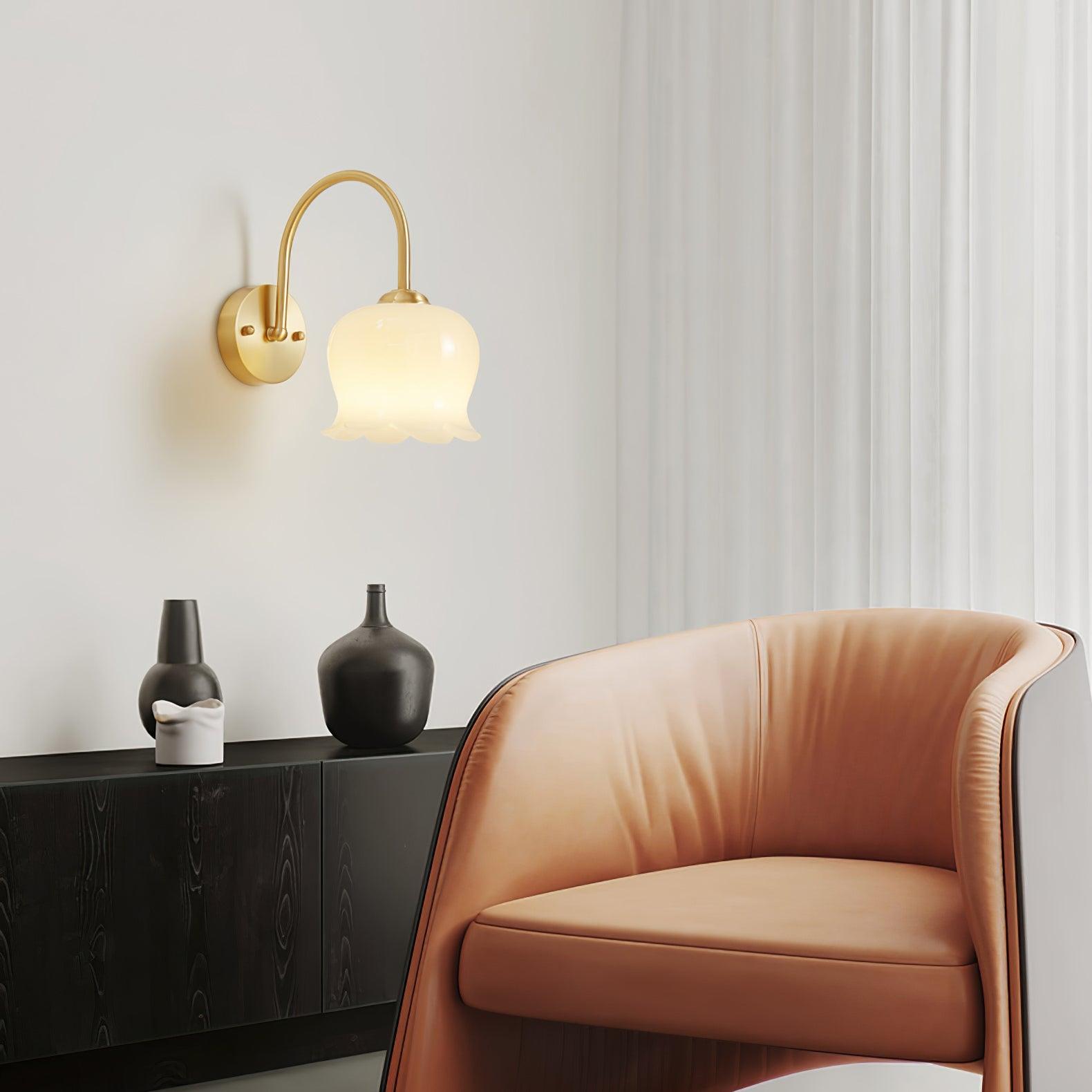 蘭のウォールランプ