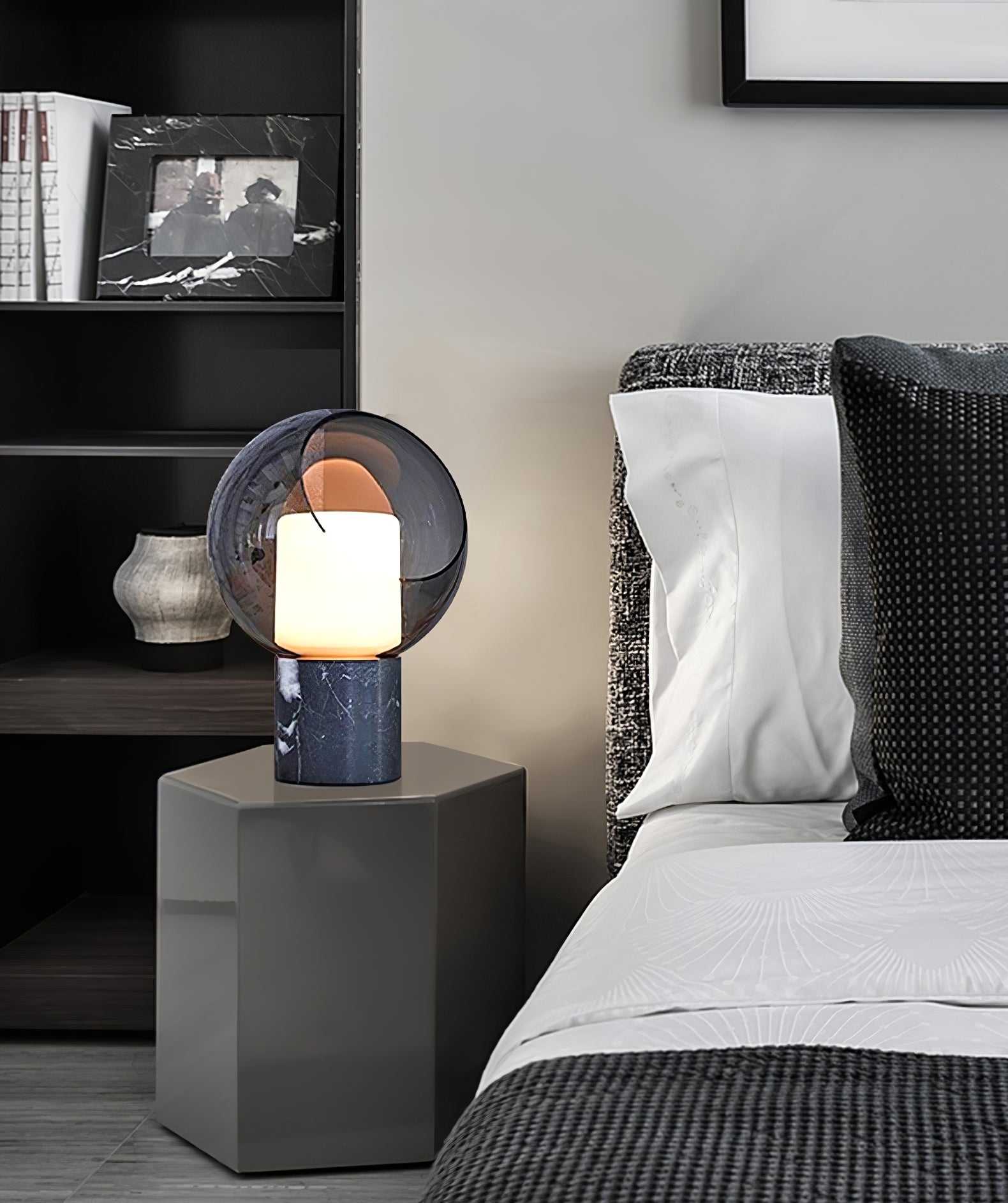 エヴェダル テーブルランプ