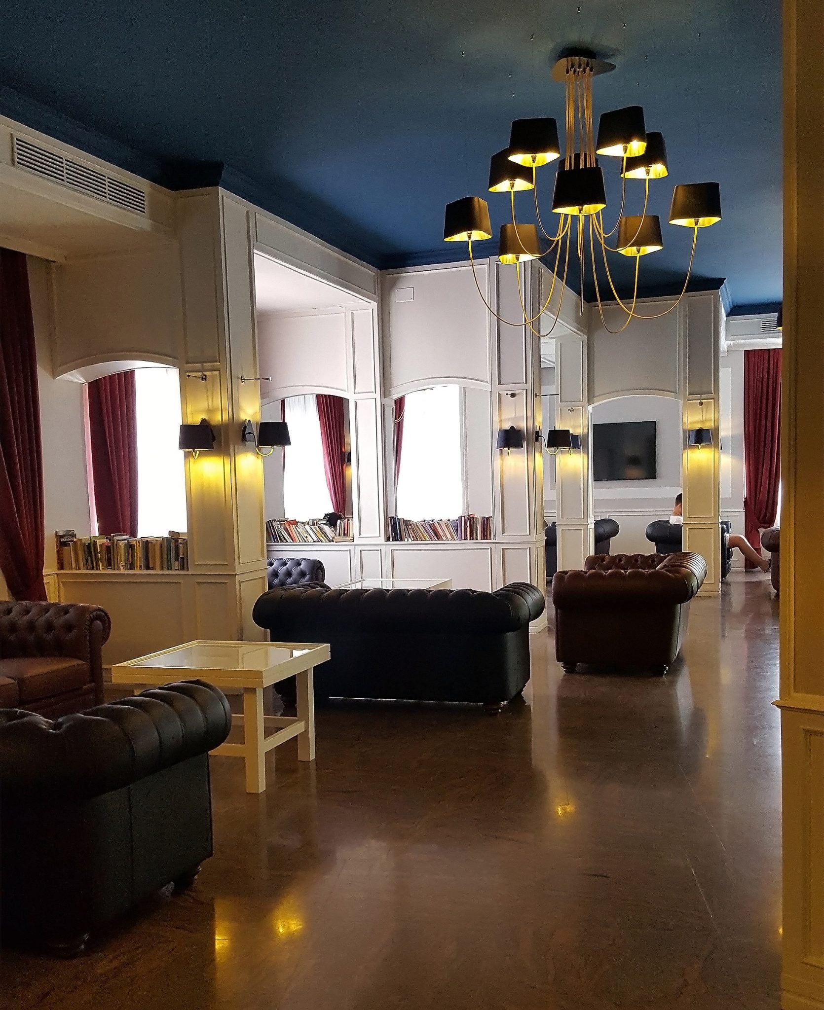 装飾要素シャンデリア