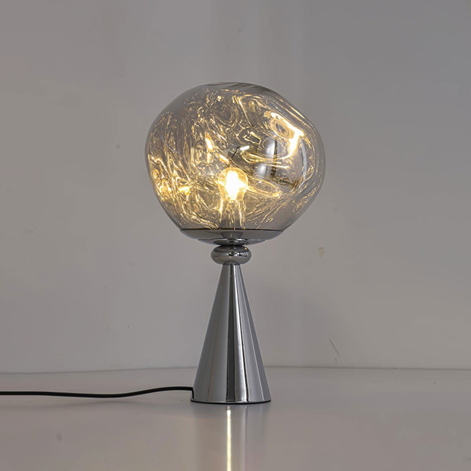 ラバゴールドテーブルランプ