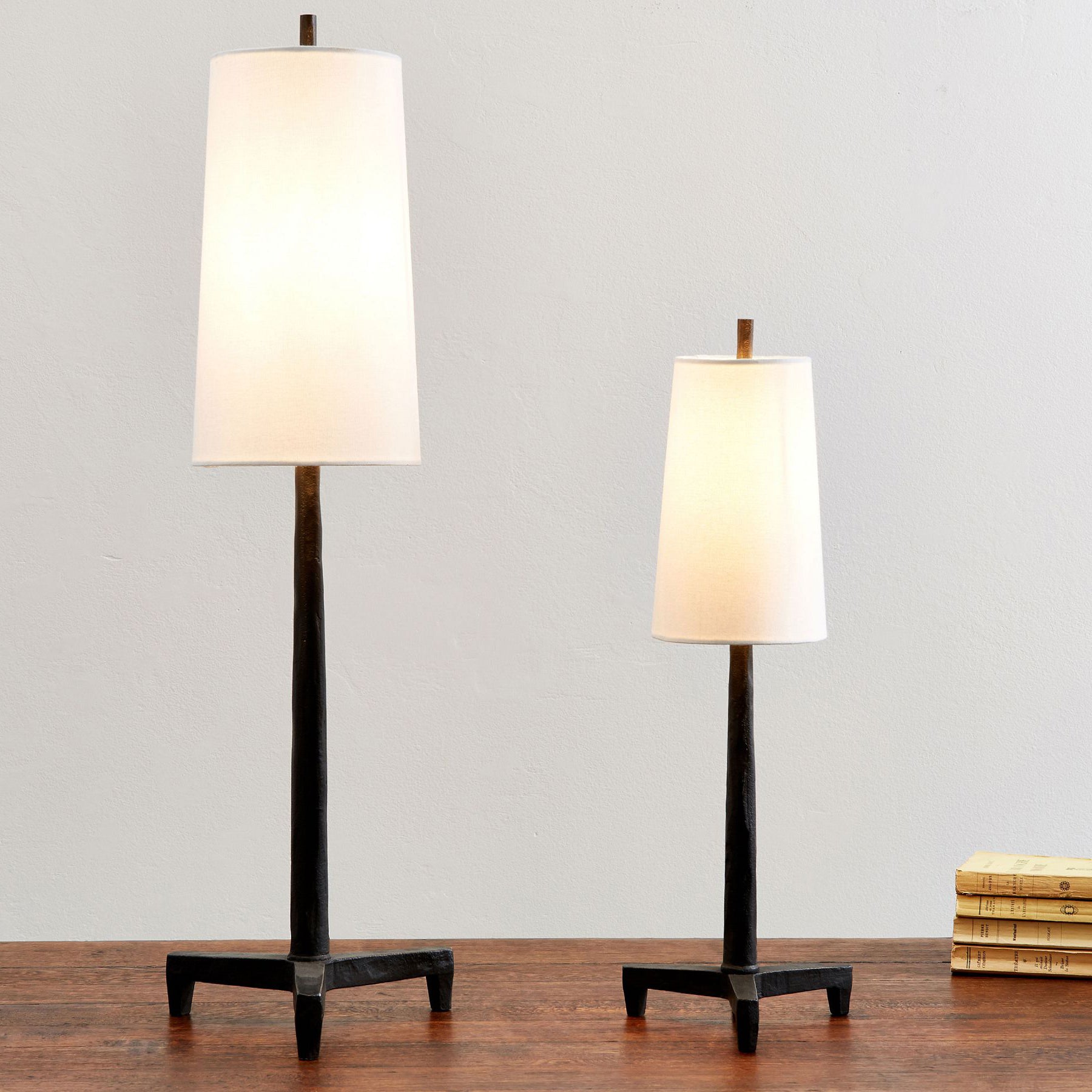 ファロン テーブルランプ