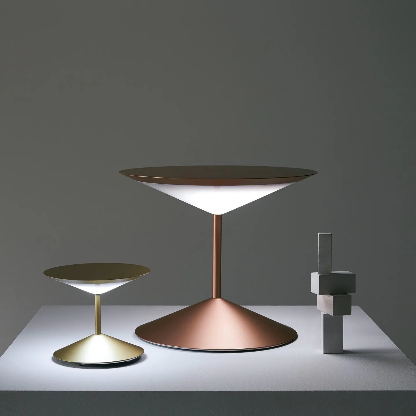 ナルシソ テーブルランプ バッテリー内蔵