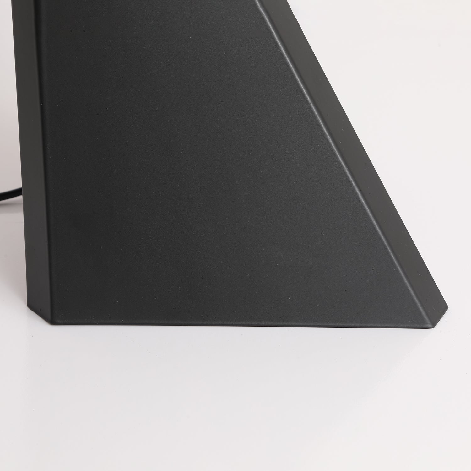 ノワールロイ テーブルランプ