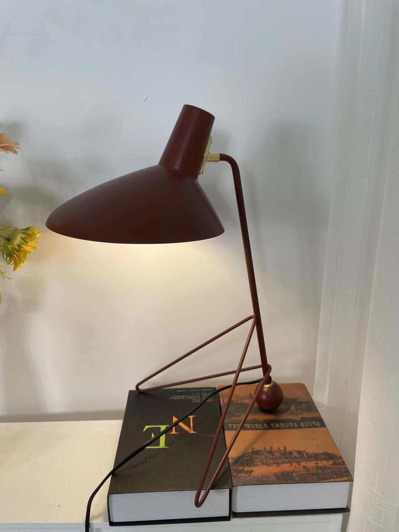 Tripod Table Lamp